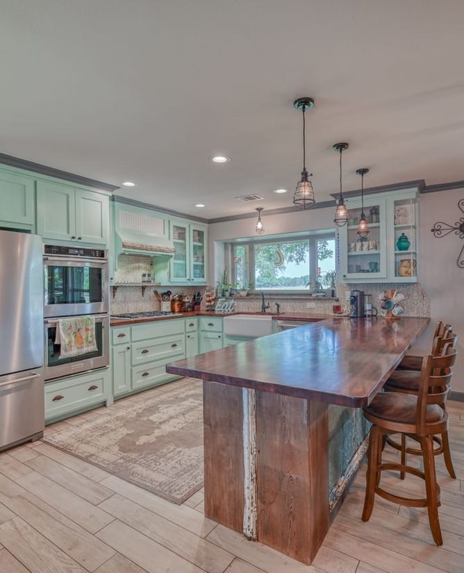 481 Greer Ln, Burnet, TX 78611