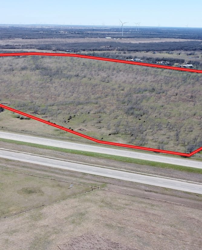111 Acres Between Mount Calm and Hubbard, TX