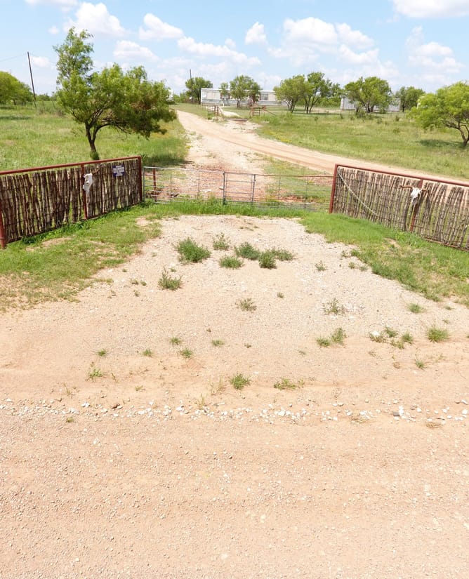 Big Game Ranch Near the Waggoner