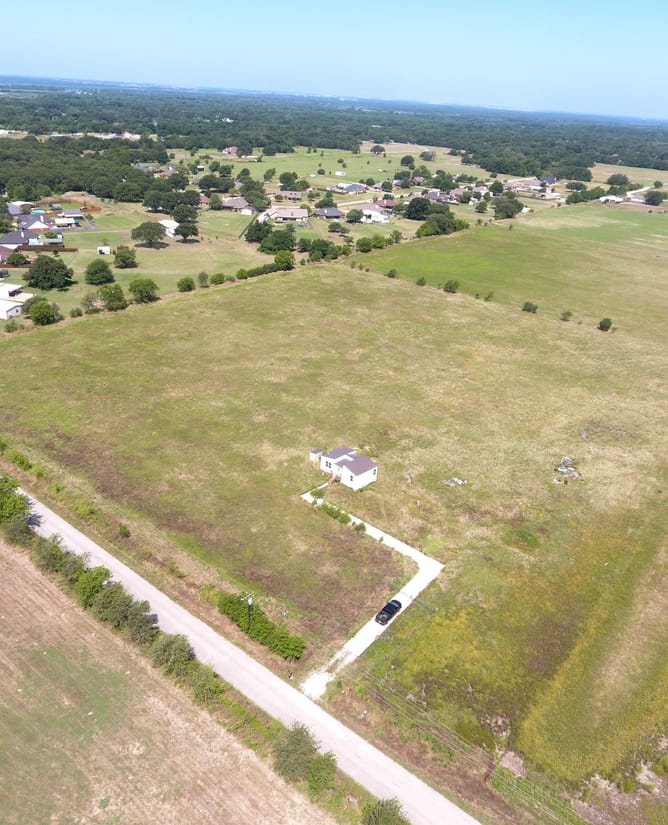 9.97 acres in Combine, TX