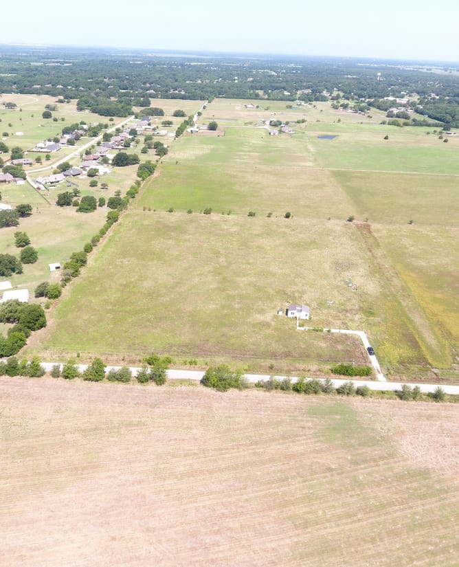 9.97 acres in Combine, TX