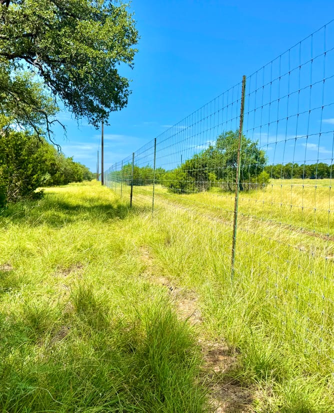 Five Hill Country Acre SouthWest of Lampasas