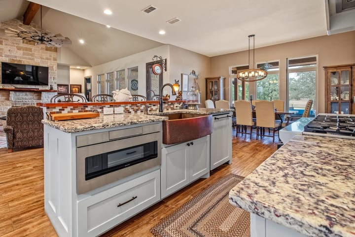 4 Welch Ranch, mature oak trees, hardwood trees, ponds, native grasses, electric, Main House, Barndominium, shop
