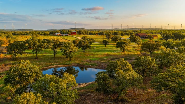 4 Welch Ranch, mature oak trees, hardwood trees, ponds, native grasses, electric, Main House, Barndominium, shop