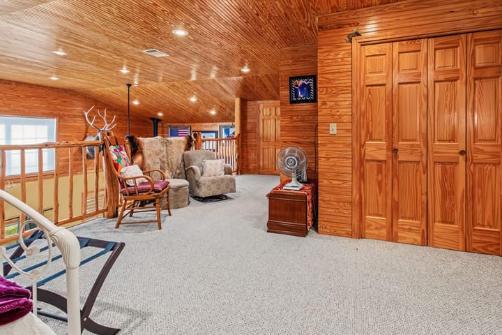 4 Welch Ranch, mature oak trees, hardwood trees, ponds, native grasses, electric, Main House, Barndominium, shop
