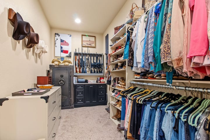 4 Welch Ranch, mature oak trees, hardwood trees, ponds, native grasses, electric, Main House, Barndominium, shop