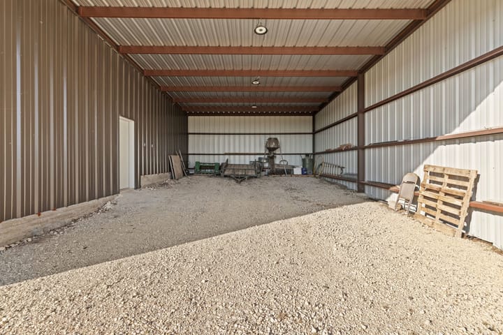 061 6p9a5896 990