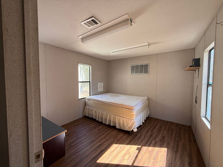 12 Cabin B Jpg