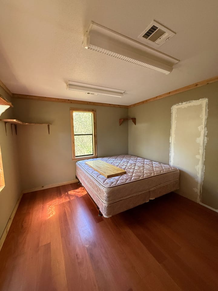 11 Cabin B Jpg