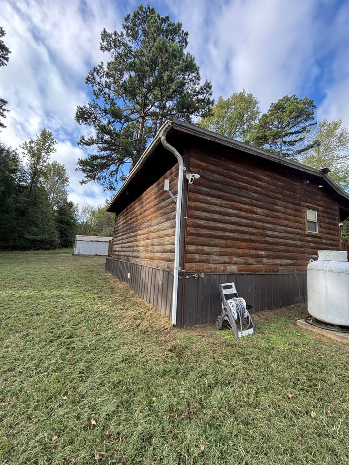 Cabin Jpeg