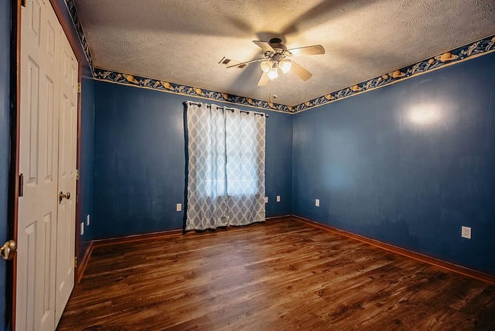 10 Bedroom