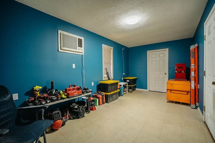 15 Storage Room