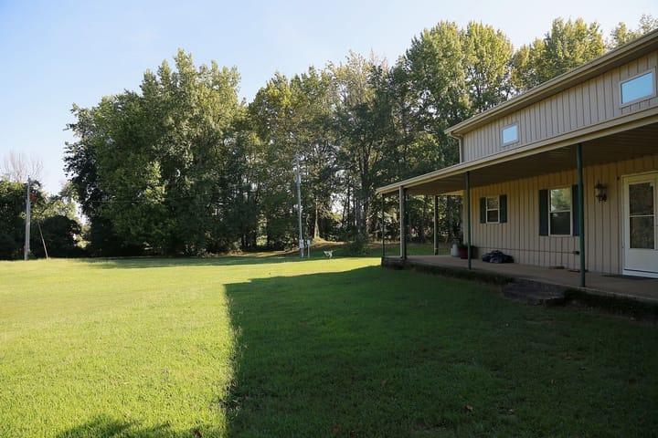 05 Exterior Yard