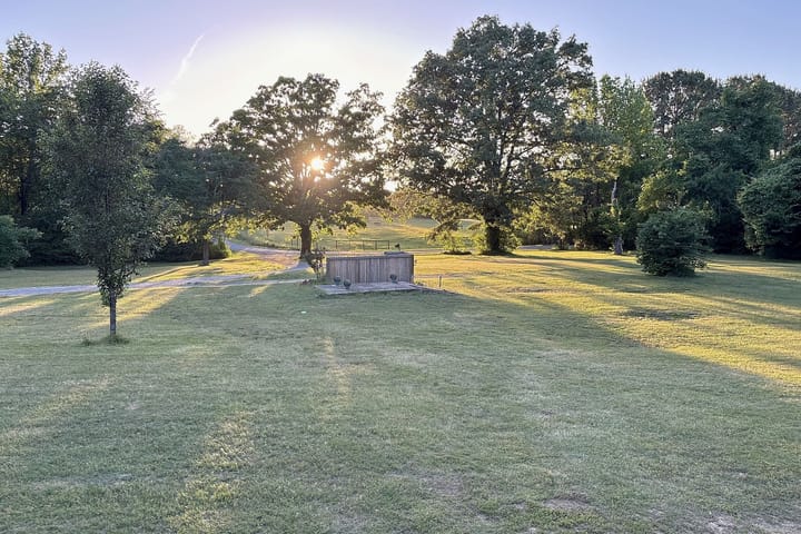 27 Sunrise Lawn
