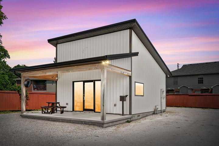 1 Web Or Mls 3215 Canton St