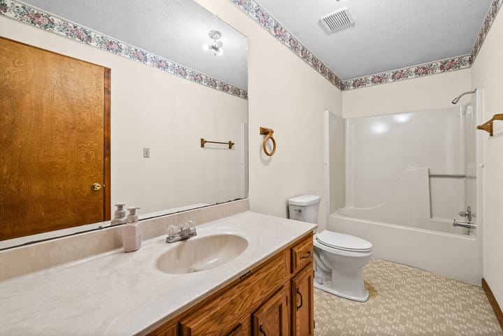 25 Web Or Mls 16350 Froghop Rd