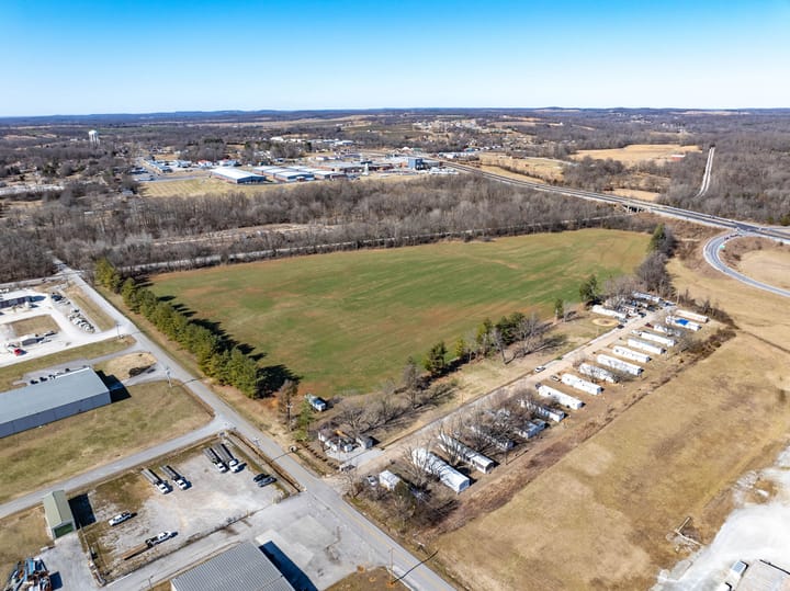 7 Web Or Mls Old Concord Ln