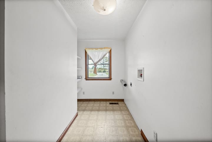 35 Web Or Mls 1647 Poole Mill Rd