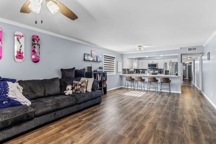 15 Web Or Mls 015 12561 Chardin Pl