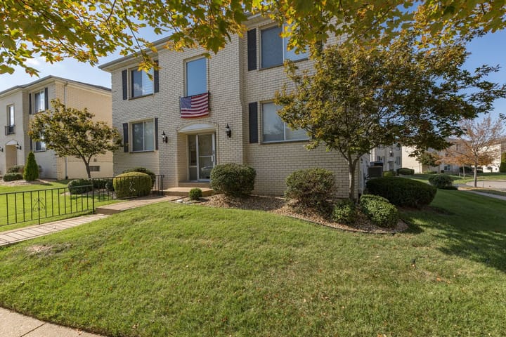 4 Web Or Mls 004 12561 Chardin Pl