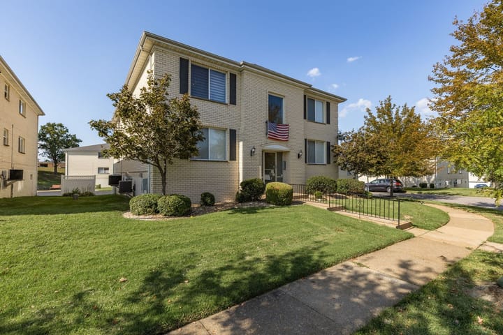 2 Web Or Mls 002 12561 Chardin Pl
