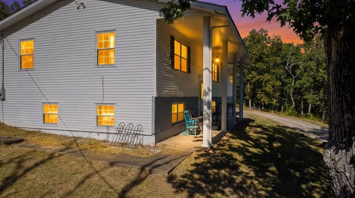 Side View Dusk Jpg9955