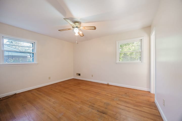 011294 0077 Hdr
