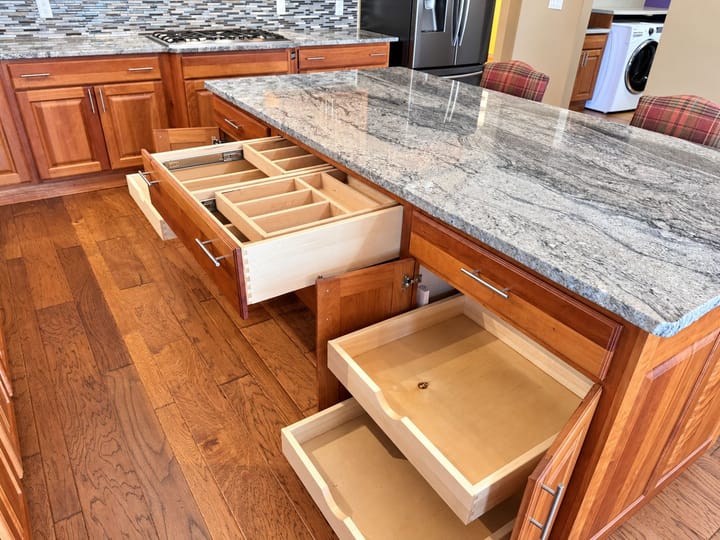 3217 W 2nd St North Platte Ne Kitchen Island Storage 4618