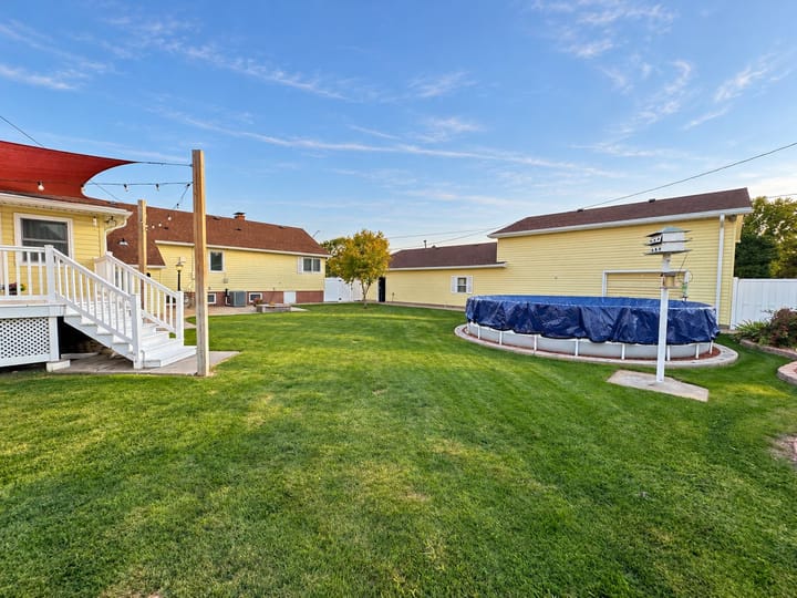 3217 W 2nd St North Platte Ne Backyard Pool And Deck 911