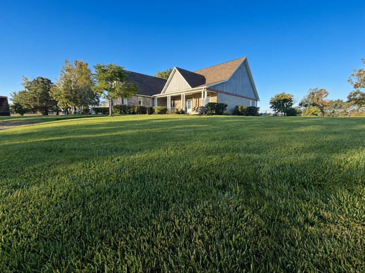 Spacious Green Lawn Land Nebraska S Buffalo Rd North Platte Nebraska 8184 S Buffalo Rd North Platte