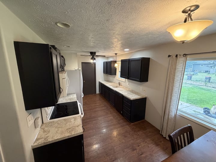Modern Kitchen With Wood Flooring Nebraska Rd Street Sutherland Ne Nebraska 1240 3rd Street Sutherland Ne 69165