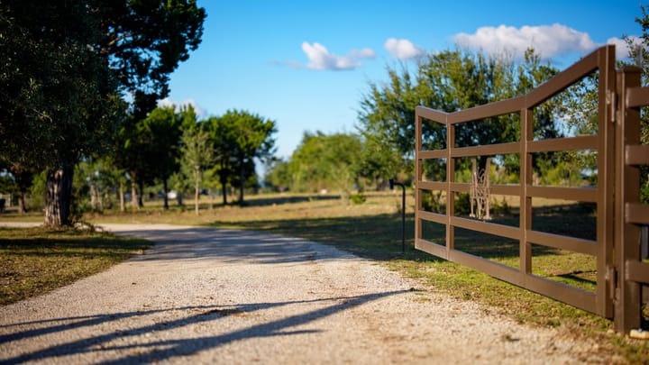 Sunset Oak Retreat23 Acre Property For Sale Comal County Image 9