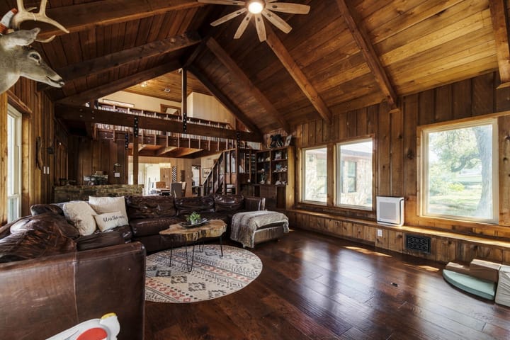 Sunset Oak Retreat23 Acre Property For Sale Comal County Image 13