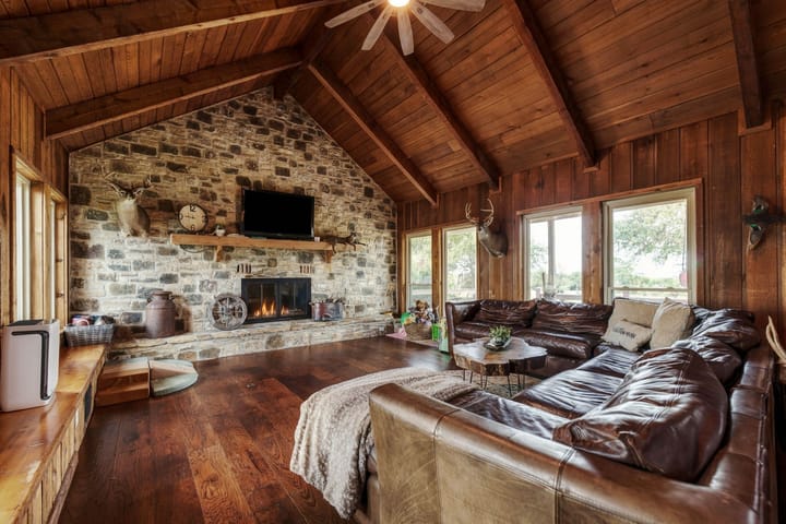 Sunset Oak Retreat23 Acre Property For Sale Comal County Image 12