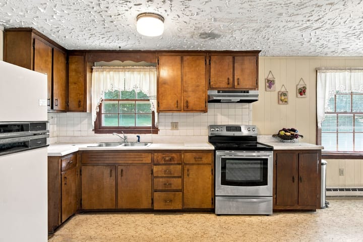 4 102 Foundry Place Radford