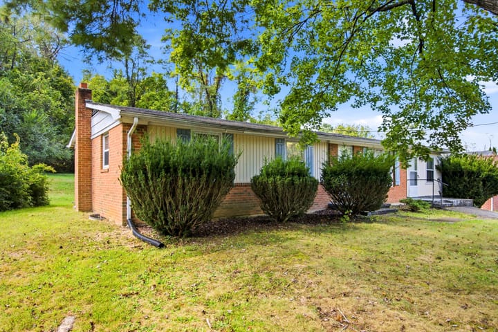 23 102 Foundry Place Radford