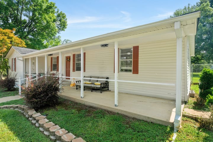 2111 Old Brookhaven Rd 55