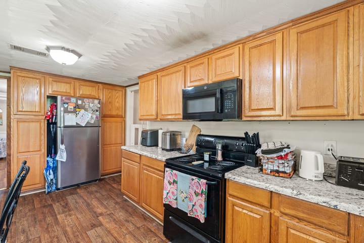 2111 Old Brookhaven Rd 63