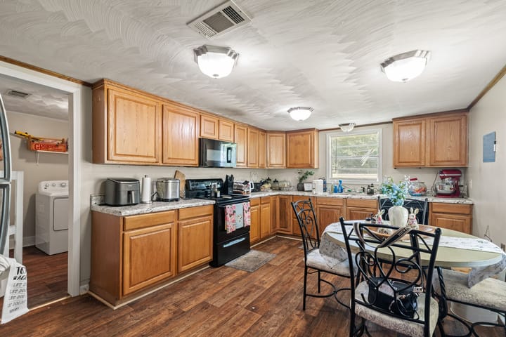 2111 Old Brookhaven Rd 62