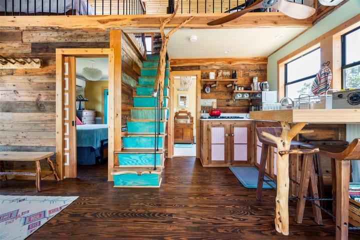 Cabin Main