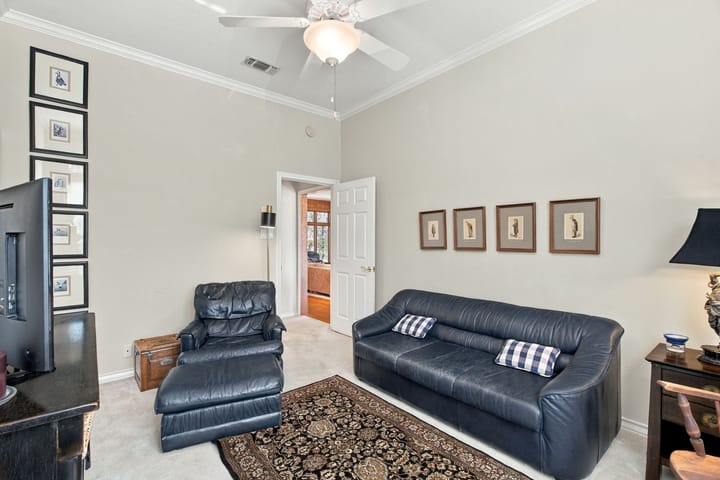 22 Web Or Mls Dsc00636