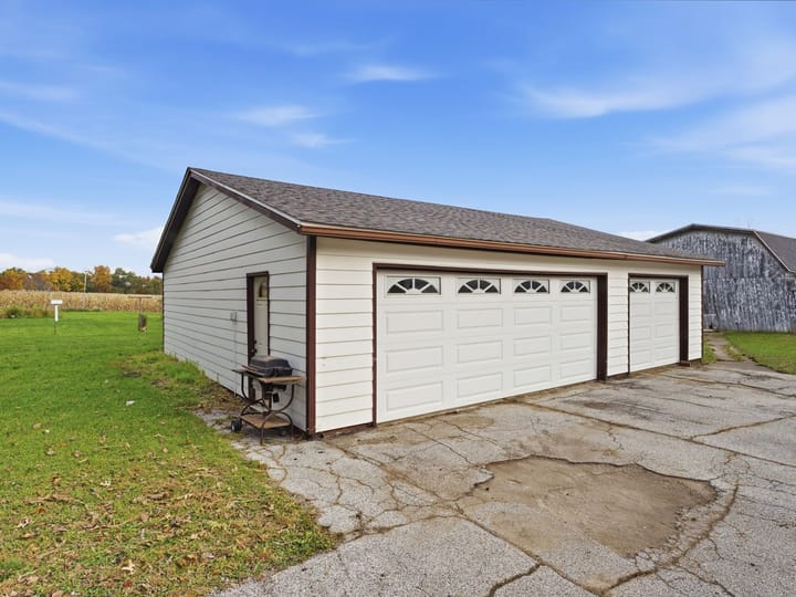 Mercer Il 2wh Acres Land For Sale Property4