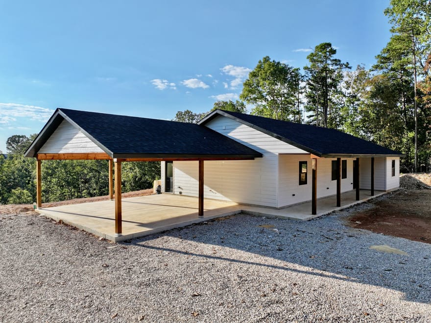 New Construction on 3 acres in Van Buren