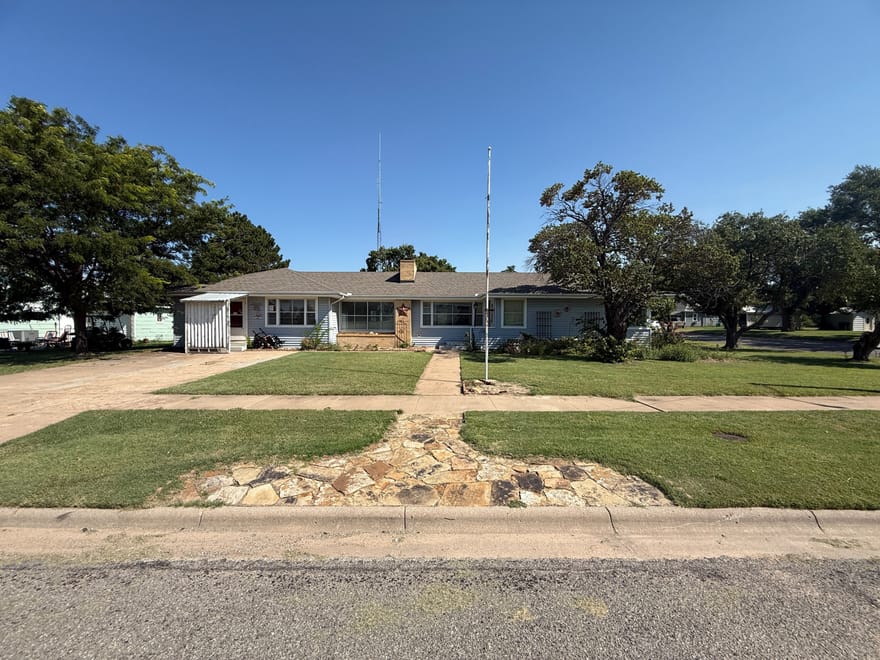 3 Bed, 2 Bath Home in Comanche County, KS