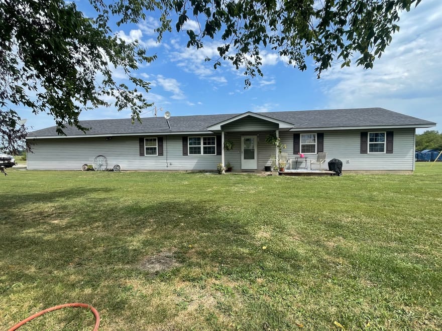 Home and 10 acres-Welch