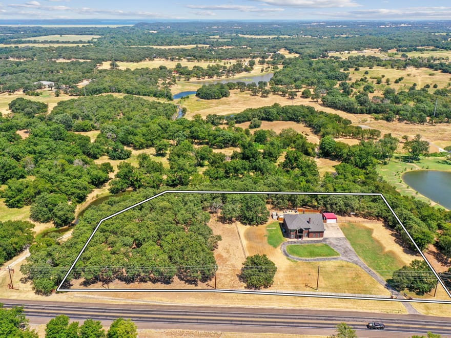 2380 W Sherman Dr- Aubrey