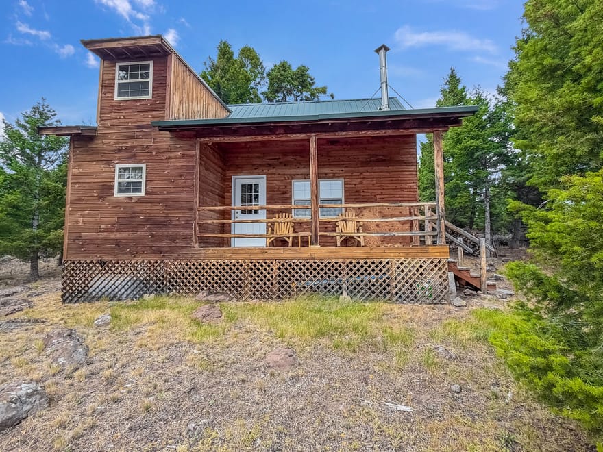 Cabin on almost 17 acres in Gravellys