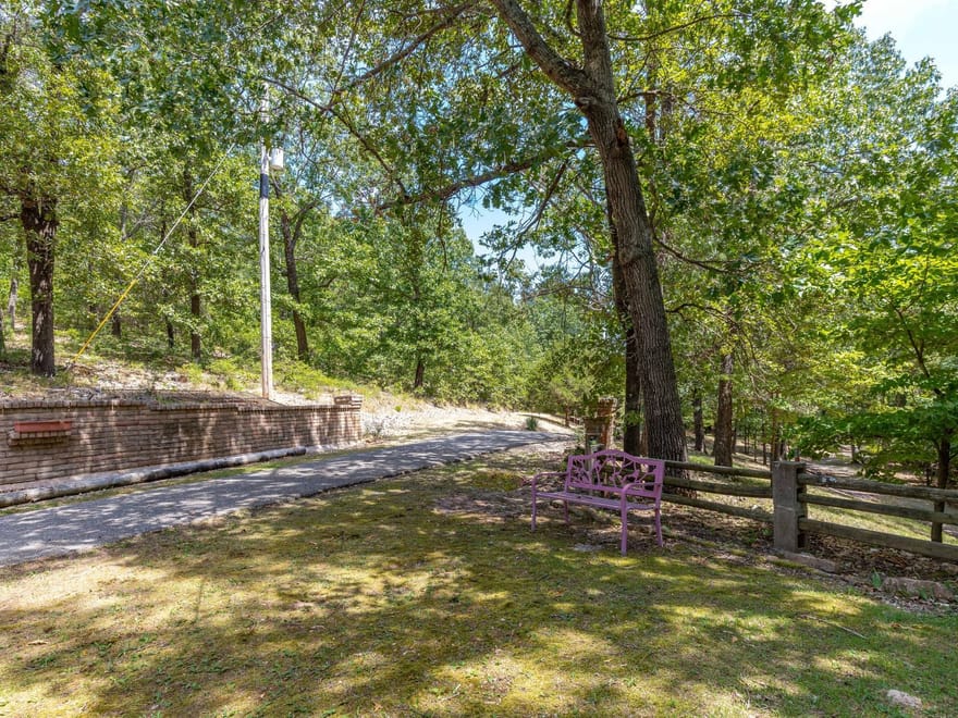 23 Skyline Drive Afton, OK 74331