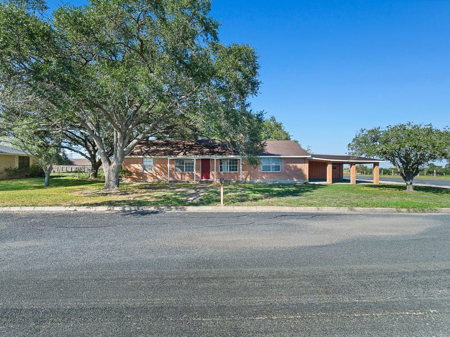 407 E Anderson St, Schulenburg