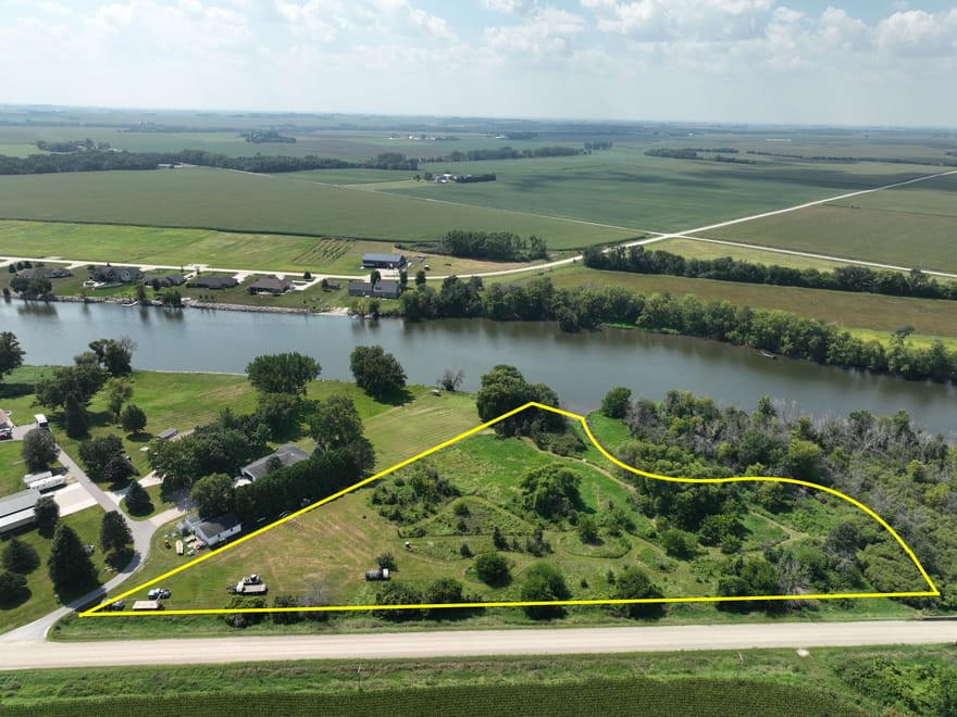 3.65+/- Acres Floyd County, IA